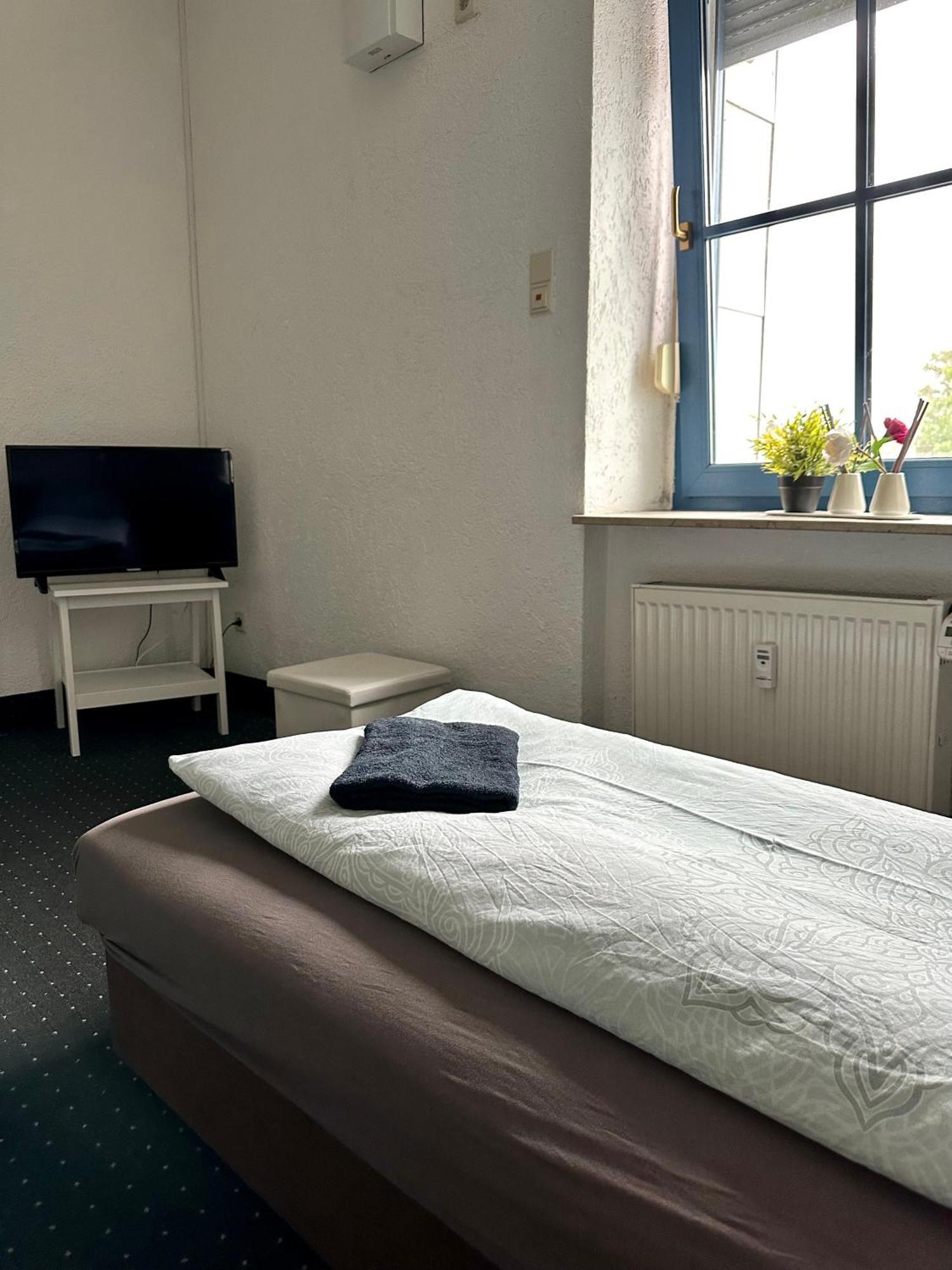 #World Ferienwohnung Schkeuditz Extérieur photo
